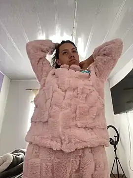 hannahb-e online show from 11.20.25