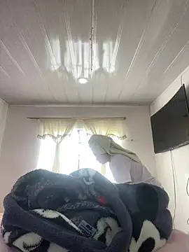 hannahb-e online show from 02.25.26