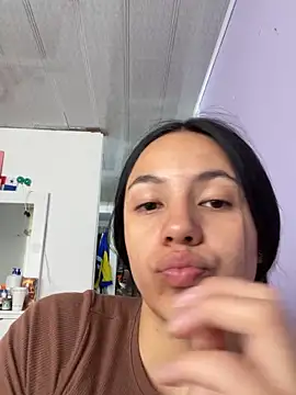 hannahb-e online show from 04.10.26