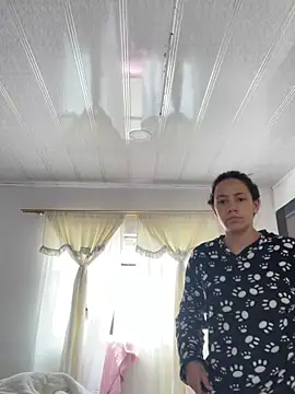 hannahb-e online show from 04.18.26