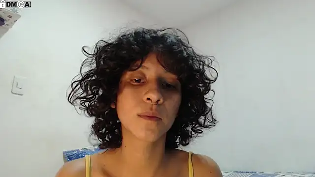 Snapshot of AlinaWoolf_ chatting on 09.10.25 AlinaWoolf  online show from 09.10.25