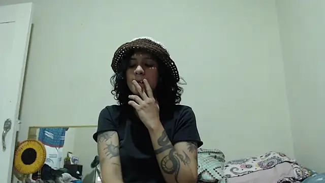 AlinaWoolf  online show from 05.18.26