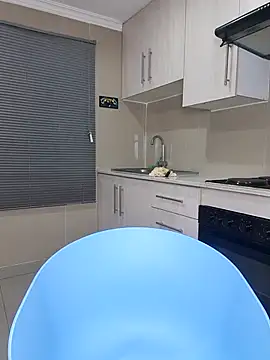 Jazmine-Blue online show from 10.22.25