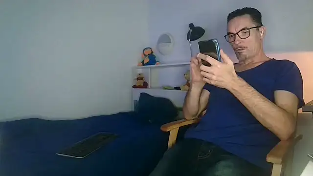 Snapshot of francky-libertin chatting on 01.22.25 francky-libertin online show from 01.22.25