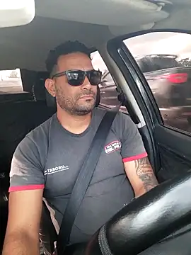 hecwil8 online show from 11.06.25