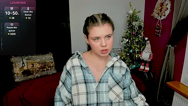 Snapshot of IsabellaBler chatting on 12.16.24 IsabellaBler online show from 12.16.24