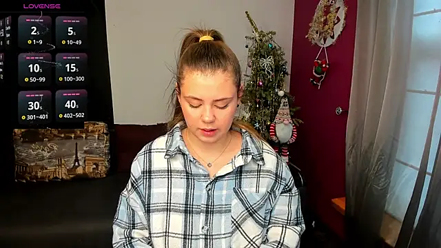 Snapshot of IsabellaBler chatting on 01.14.25 IsabellaBler online show from 01.14.25