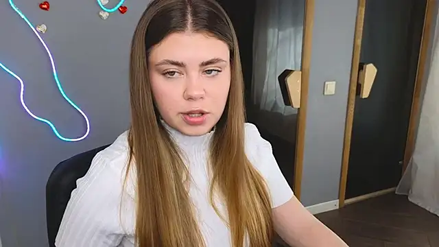 Snapshot of IsabellaBler chatting on 03.23.25 IsabellaBler online show from 03.23.25