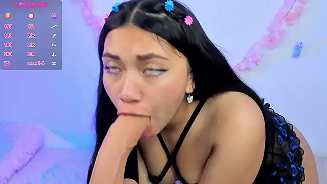 pauline golden1 online show from 02.01.25