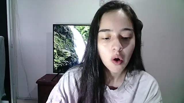 Snapshot of aineangeel chatting on 02.27.25 aineangeel online show from 02.27.25