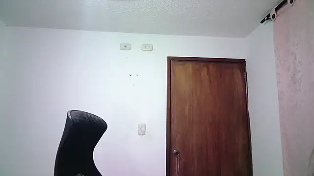 Snapshot of aineangeel chatting on 10.01.25 aineangeel online show from 10.01.25