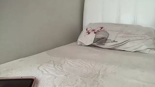 petitebeauty online show from 10.17.25