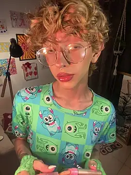 Snapshot of lyamthommpson chatting on 02.08.26 lyamthommpson online show from 02.08.26