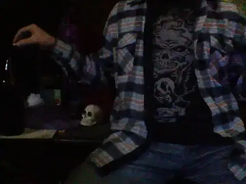 Snapshot of mrdemoncrowly chatting on 09.20.25 mrdemoncrowly online show from 09.20.25