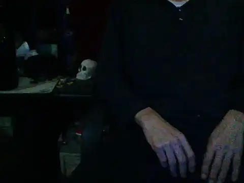 Snapshot of mrdemoncrowly chatting on 09.21.25 mrdemoncrowly online show from 09.21.25