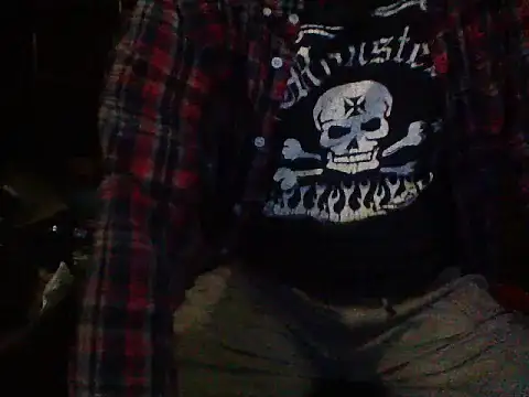 Snapshot of mrdemoncrowly chatting on 09.30.25 mrdemoncrowly online show from 09.30.25