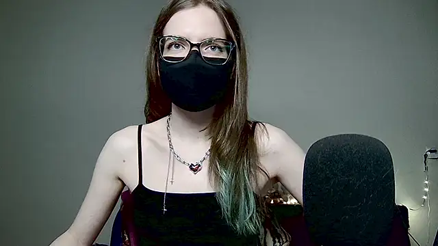 amber candyfloss online show from 11.24.25