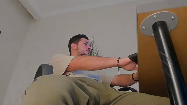 JoshKnights online show from 11.04.25