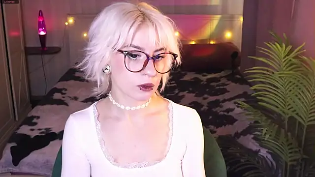  Moonlight t online show from 02.05.26