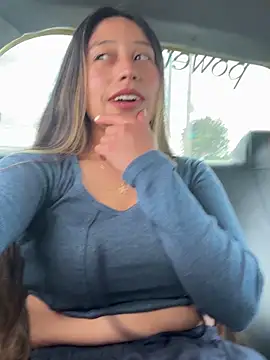 kiaraowen online show from 03.21.25