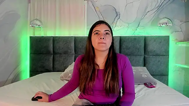 Snapshot of EVELIN_MASON chatting on 01.27.25 EVELIN MASON online show from 01.27.25