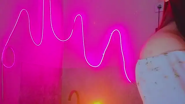 YasmineWest online show from 11.19.25