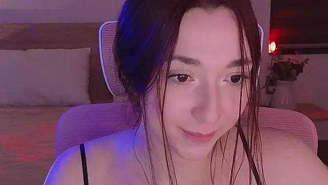 YasmineWest online show from 04.24.26