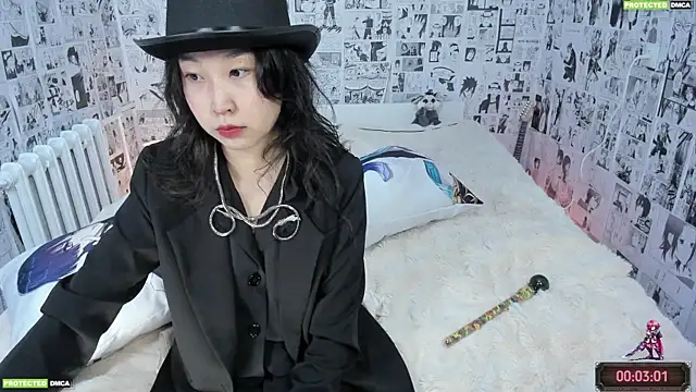 Snapshot of Minami_686 chatting on 10.31.25 Minami 686 online show from 10.31.25