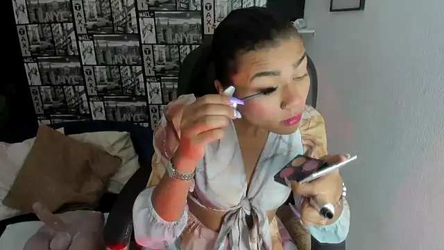 Snapshot of Lilithsabeth chatting on 02.14.25 Lilithsabeth online show from 02.14.25