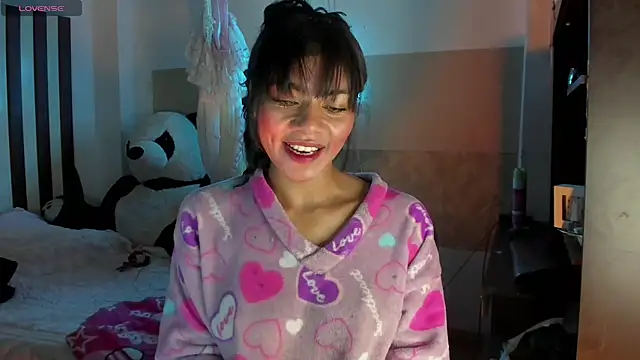 Snapshot of Lilithsabeth chatting on 10.08.25 Lilithsabeth online show from 10.08.25