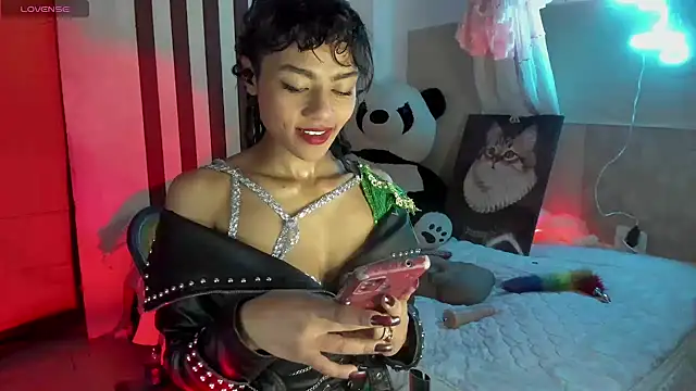 Snapshot of Lilithsabeth chatting on 10.16.25 Lilithsabeth online show from 10.16.25