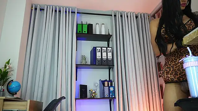  Crystal evains online show from 04.18.26