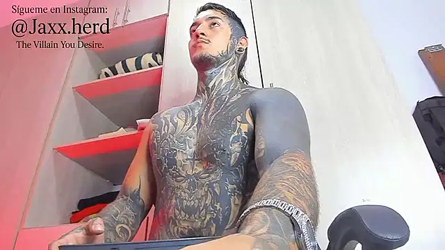 Snapshot of JAXXXONHERD chatting on 10.23.25 JAXXXONHERD online show from 10.23.25