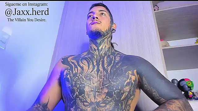 Snapshot of JAXXXONHERD chatting on 11.18.25 JAXXXONHERD online show from 11.18.25