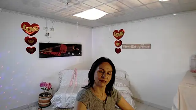 lollita 23  online show from 04.20.26