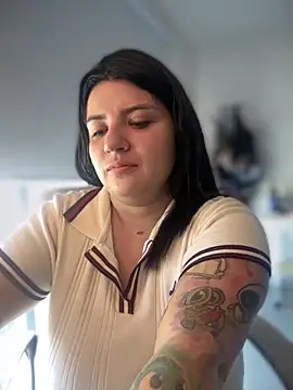 horny roomiess online show from 09.09.25