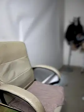 horny roomiess online show from 09.15.25