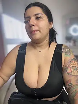 horny roomiess online show from 09.25.25