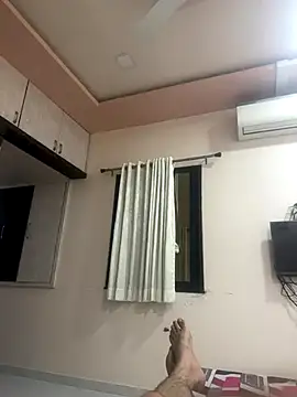 hornyguy271192 online show from 11.09.25