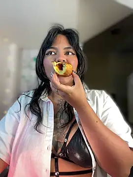 JulianaCastillo online show from 01.15.25