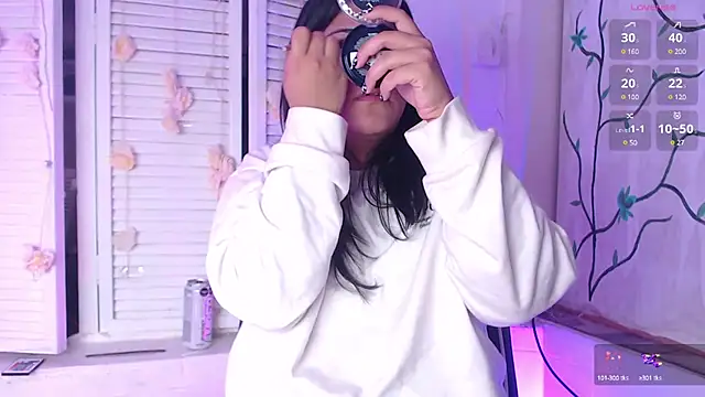 JulianaCastillo online show from 01.25.25