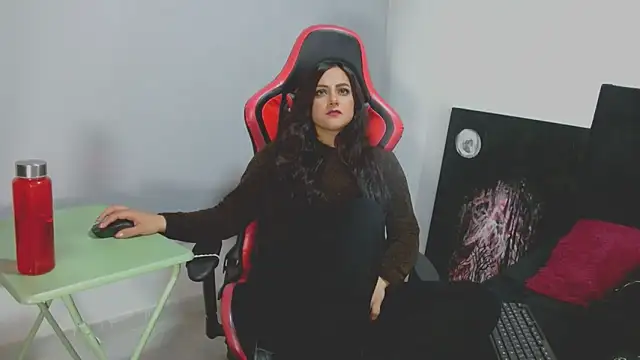 Noamartin  online show from 04.18.26