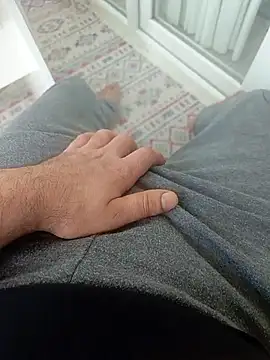 Snapshot of Lion323221 chatting on 04.13.26 Lion323221 online show from 04.13.26