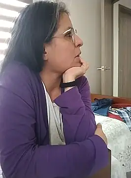 Snapshot of LucifernandaSw chatting on 02.02.25 LucifernandaSw online show from 02.02.25