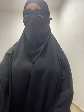 Snapshot of Hijabi_HotGirls chatting on 02.21.25 Hijabi HotGirls online show from 02.21.25