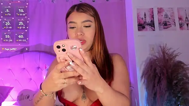 charlotte-Love09 online show from 09.30.25