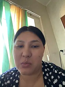 Snapshot of Olivialili chatting on 03.07.25 Olivialili online show from 03.07.25