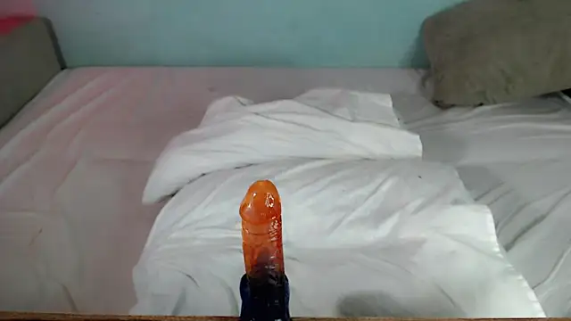 Snapshot of ichiben chatting on 02.27.25 ichiben online show from 02.27.25