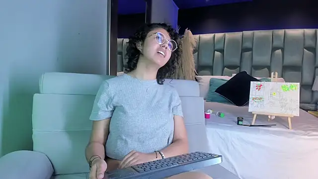 Amareto  online show from 02.15.25