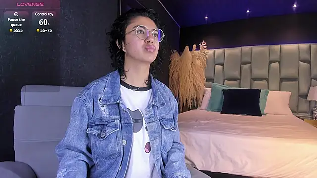 Amareto  online show from 03.09.25